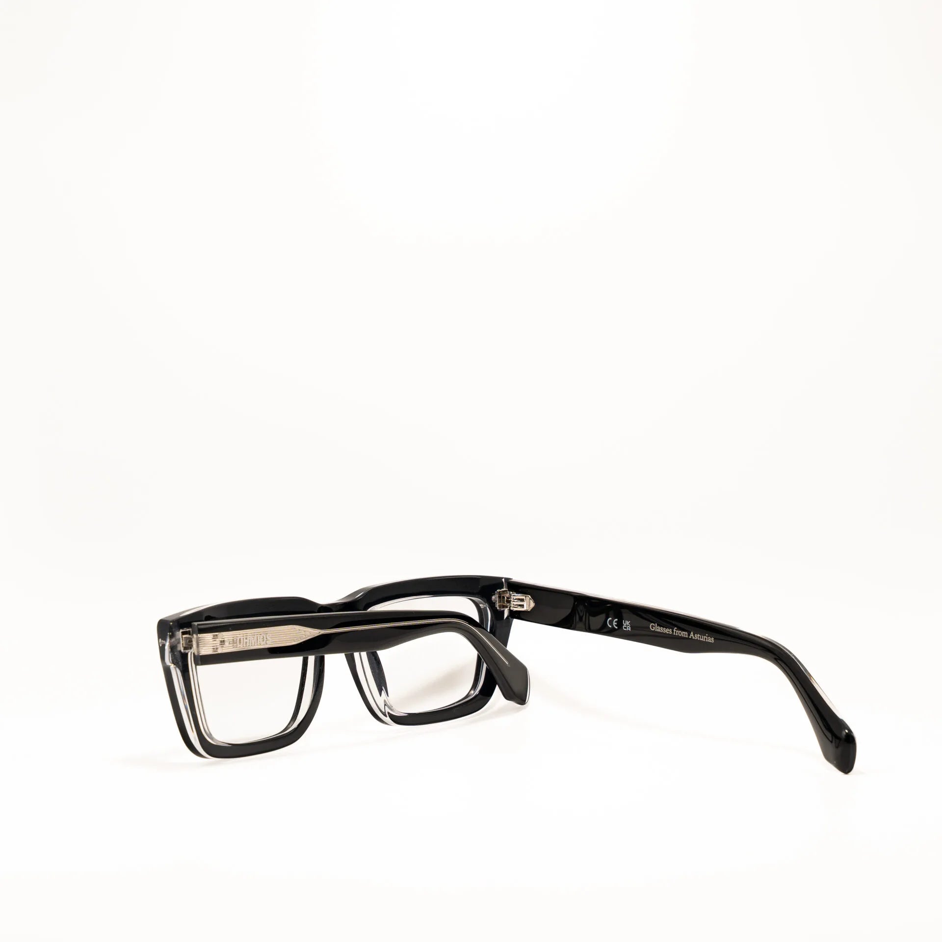 OHMIOS Nº40 BLACK & CLEAR